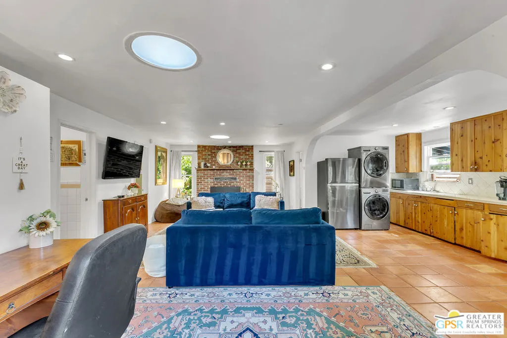 25300 Tahquitz Road, Idyllwild, California 92549 home-pic-10